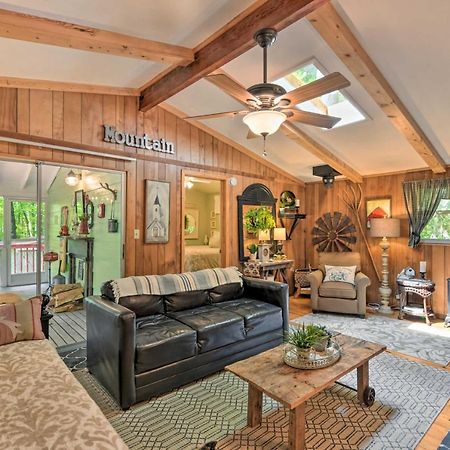 Tranquil Creekside Cottage With Deck And Lanai Franklin Extérieur photo